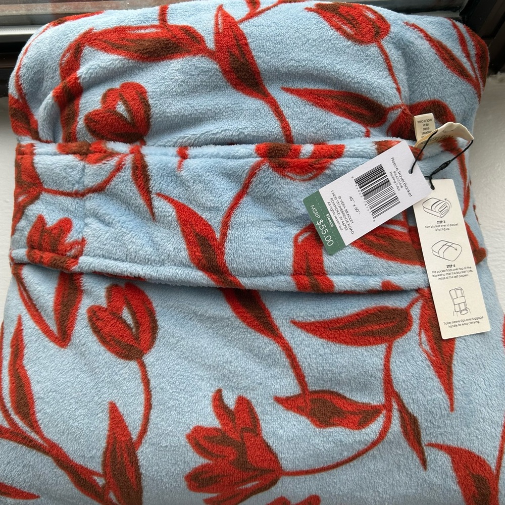 NWT Vera Bradley Floral Blue and Red Travel Pillow/Blanket